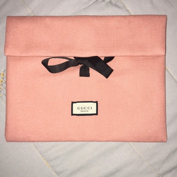 🌟GUCCI Beauty Pink Pouch - Picture 2 of 6